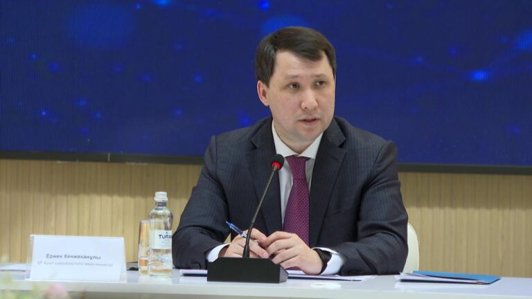 13bf5327-45d2-4e2d-b0c7-81611ea5c4b8